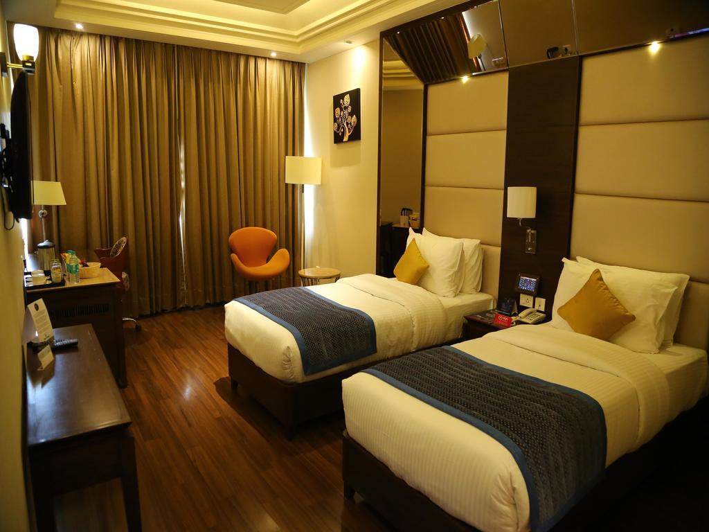 Oyo Premium Panchkula Sector 5酒店 客房 照片