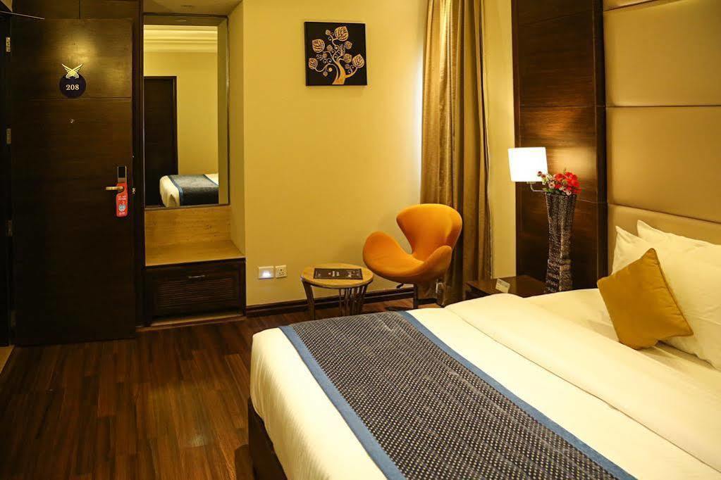 Oyo Premium Panchkula Sector 5酒店 外观 照片
